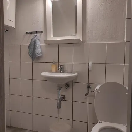 Kameni Zid Apartment *