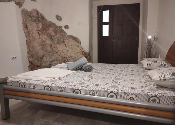 Kameni Zid Апартаменты Елса